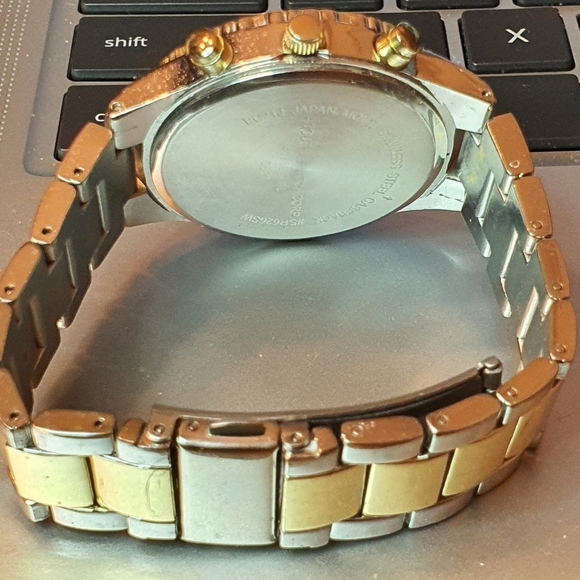 Accutime Silver/Goldtone Rhinestone Stainless Steel Men's Watch - Picture 2 of 3